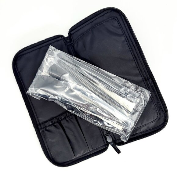 Mary Kay Essential Brush Collection - Picture 6 of 8